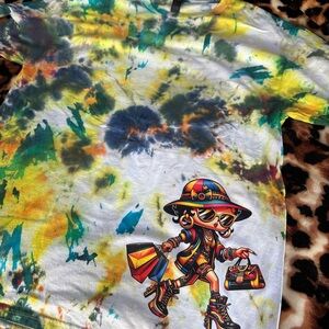 Vibrant Yellow and Green Tie-Dye Short Sleeve Tee